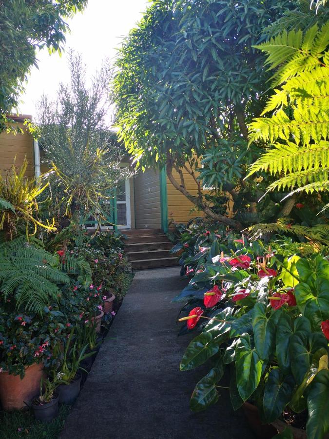 Les Agapanthes Villa เลอ ตอมปง ภายนอก รูปภาพ